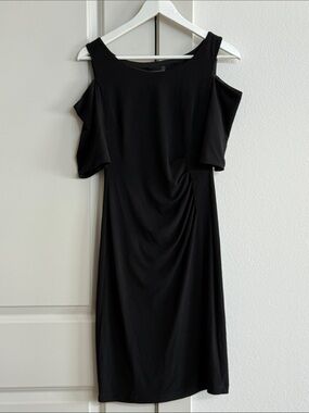 connected apparel Black Cold-Shoulder Midi Dress